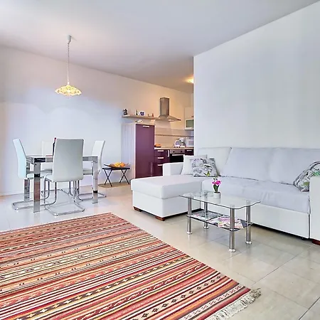 Appartement Summertime House With Umag