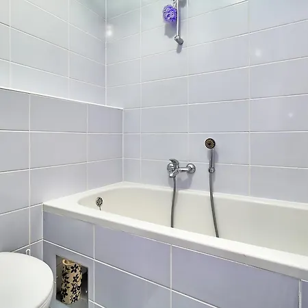 Summertime House With Umag