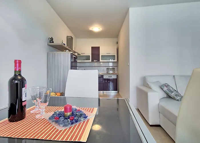 Summertime House With 아파트 *