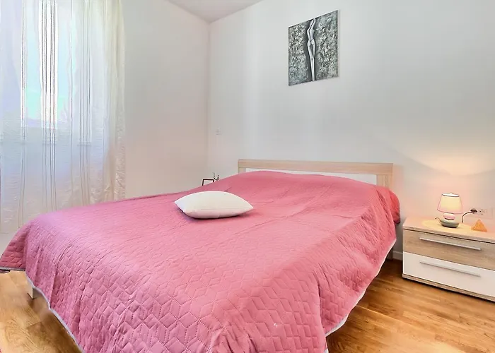 Summertime House With 우마그