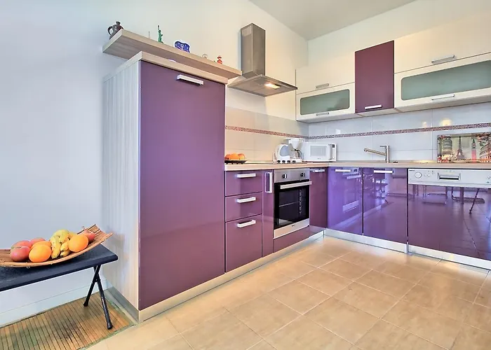 아파트 Summertime House With