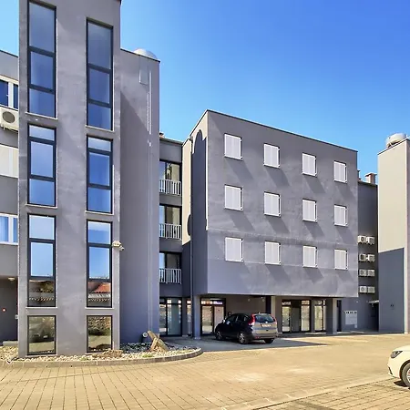 Apartment Summertime House With