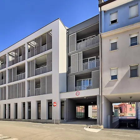 Apartment Summertime House With *